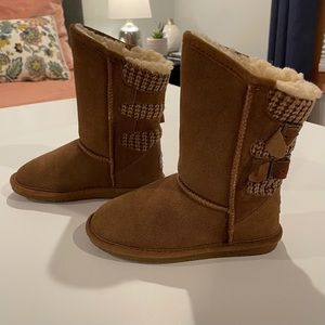 Girls size 2 BearPaw boots